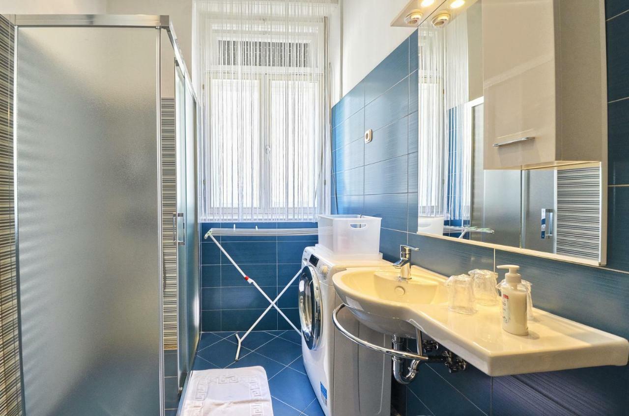 Lavender - City Room With Free Parking Pula Zewnętrze zdjęcie